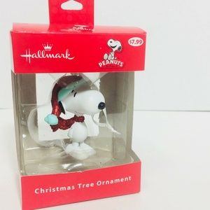 Peanuts Snoopy Ornament Hallmark 2012 Christmas